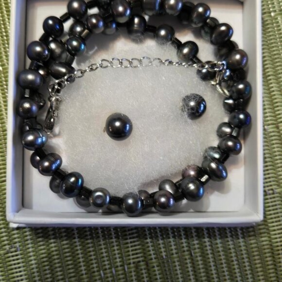 HAWAIIAN Dark Gray  PEARL NECKLACE AND STUDS - Picture 1 of 1